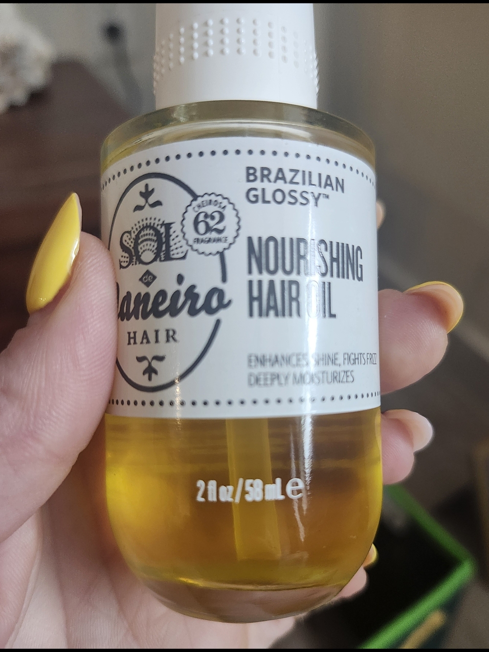 Sol de Janeiro Nourishing Hair Oil - Yellow and White Bottle - Picture 2 of 3